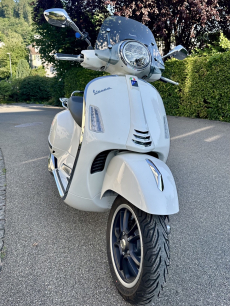 Vespa GTS 300 Super ABS