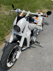 Suzuki Intruder M1800R Custom