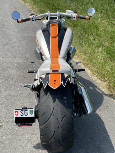 Suzuki Intruder M1800R Custom