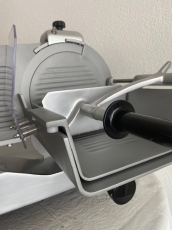 Aufschnittmaschine VM 300 Piatto Carne CE