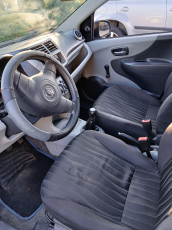 Nissan Pixo