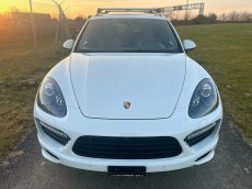 PORSCHE Cayenne GTS