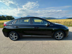 HYUNDAI Ioniq 1.6 GDi Plug in Hybrid Amplia DCT