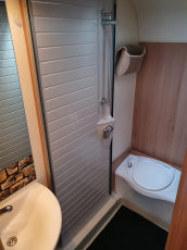 Wohnwagen Bürstner Averso 465TS mit Moover