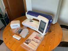 BROTHER INNOVIS 1 Näh-/Stickmaschine