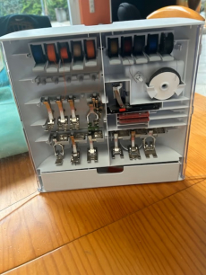 Bernina B570 QE mit viel Zubehör und Stickmodul