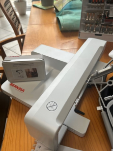 Bernina B570 QE mit viel Zubehör und Stickmodul