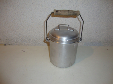 Alter Milchkessel
