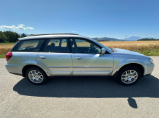 SUBARU Outback 2.5i AWD
