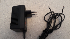 Gratis: Netzteil 1.5V - 9V