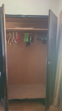 Gratis Kleiderschrank