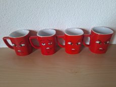4 Stück Nescafé Kaffeetassen, neu!
