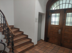 Raum für Beratung, möbliert