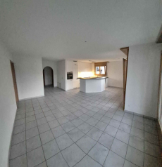 3½ Zimmer Wohnung in sehr gepflegtem MFH, hell, schön, zentral ge