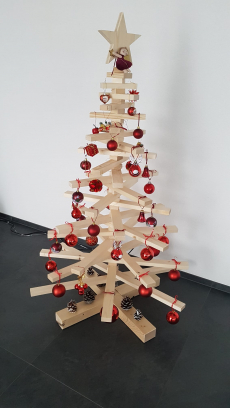 Weihnachtsbaum aus Holz 