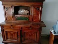 Antike Möbel und Accessoires 