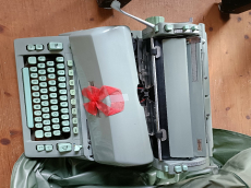 Aquarium, Tische, Accessoires