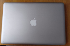 MacBook Pro 15 Zoll, 2,53 GHz, Mitte 2009, 121Gb SSD