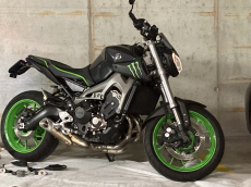 Yamaha MT-09/Naked Bike