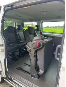 Ford Transit Custom Personentransport (9 Plätze)