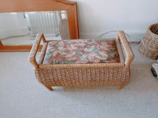 Flohmarkt: Antike Möbel, Bilder, Wechselrahmen etc.......