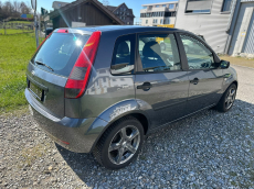 FORD Fiesta 1.4 16V Ghia
