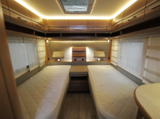 Wohnwagen auf Campingplatz