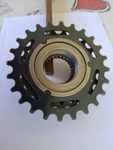   Schraubkranz ISO 5Gang Maillard France    