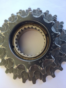   Schraubkranz ISO 5Gang Maillard France    