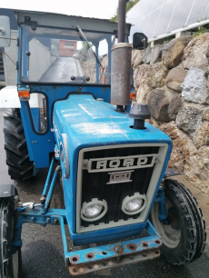 Traktor Ford