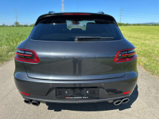 PORSCHE Macan Turbo PDK