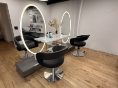 Modernes Coiffeur Mobiliar zu verkaufen