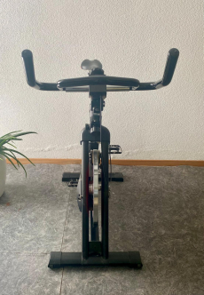 Diverse Fitnessgeräte