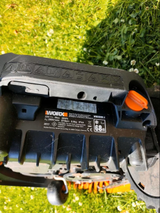 Rasenmäher WORX Landroid WR101SI.1 mit Garage