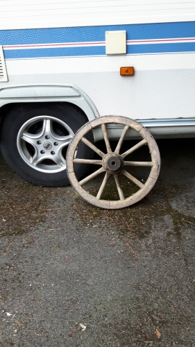 Einzelnes Wagenrad