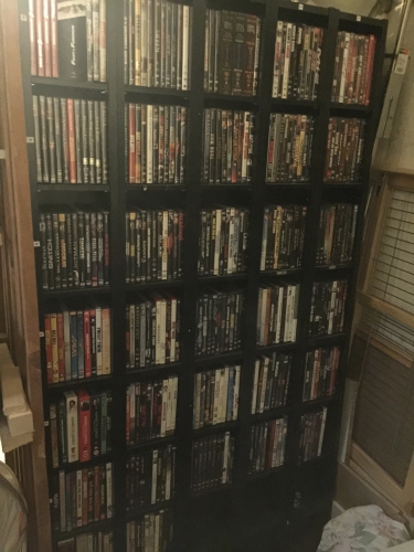 Verkaufe DVD Sammlung an Intressenten mit höchstem Gebot