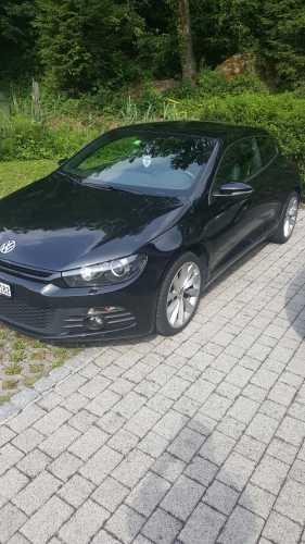 VW Scirocco 2.0 TSI TEAM schwarz in sehr gutem Zustand 