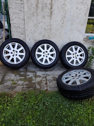 Sommerreifen mit Alufelgen 205/55r16v 