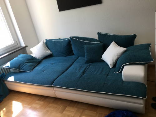 Schönes Sofa zu verkaufen