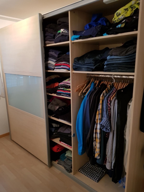 Schiebetürschrank