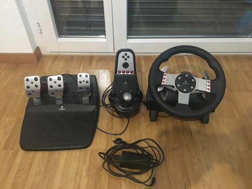 Logitech G27 Lenkrad-und Pedalset