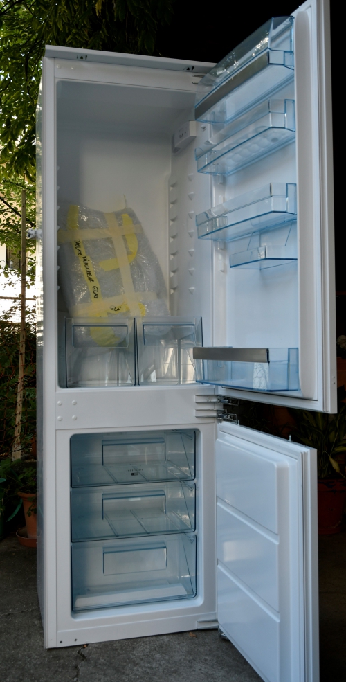 Einbau Kühlschrank mit Gefrierfach  und Backofen
