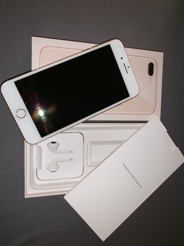 IPhone 8 Plus 64GB Gold