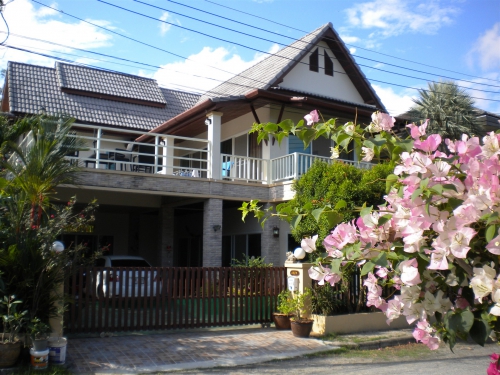 Phuket Thailand sehr grosses 4 Zi Wohnhaus zu verkaufen