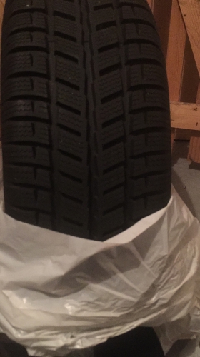 4 Reifen  ohne Felgen mit Sensoren 195/60R15