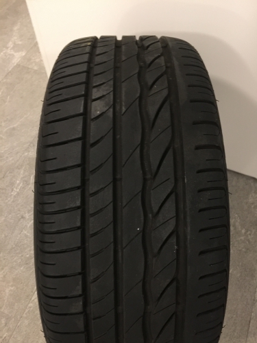 Bridgestone 245/45 R18 100Y