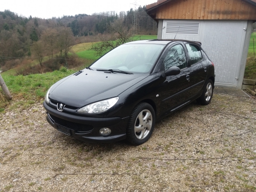 Peugeot 206 1.4 ab MFK, erst 113'000 Km