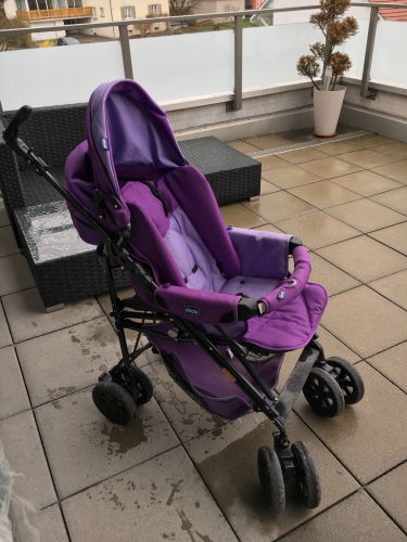 Kinderwagen Chicco 3 in 1 (mit Babyschale und Buggy) nutzbar!