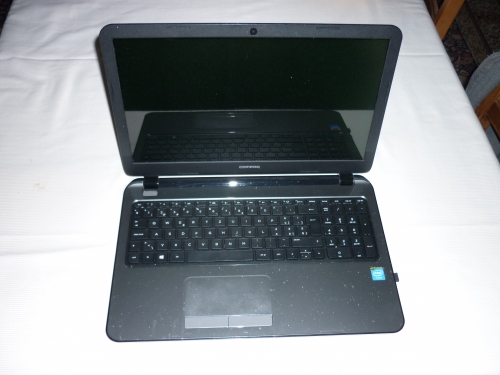 1 Notebook Compaq schwarz