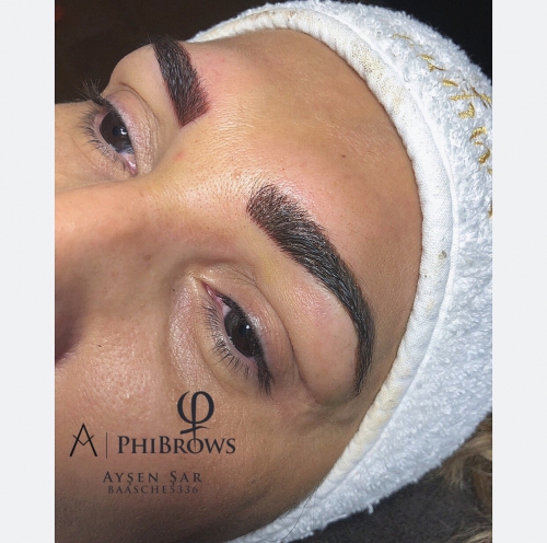 Microblading by Phibrows Artist 